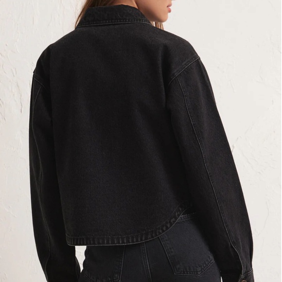 NWT Z Supply Black Cropped Denim Jacket (Size M) - Picture 3 of 8